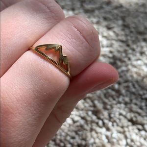 Mountain ring